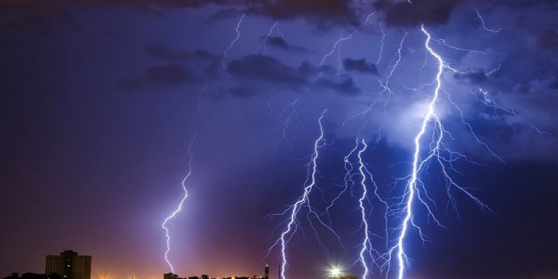 গতকালের বজ্রপাতে সারাদেশে নিহত ৭॥