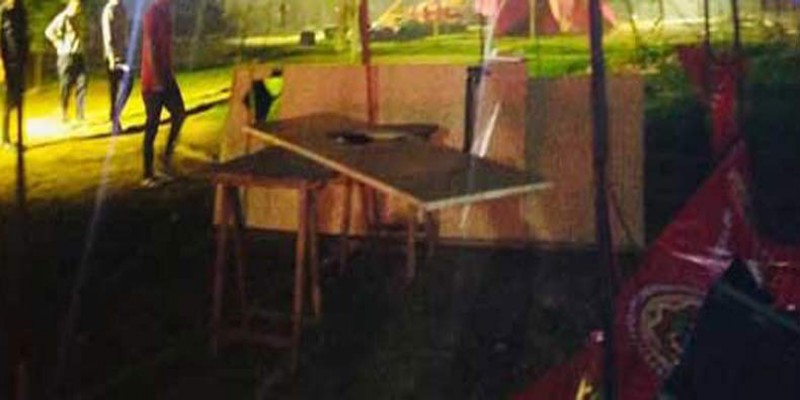 ঢাবির বর্ষবরণ উৎসবমঞ্চ ভাঙচুর,অগ্নিসংযোগ॥ক্যাম্পাসে উত্তেজনা, কনসার্ট বাতিল