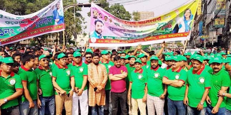 গুলিস্তানে দলীয় কার্যালয়ে আসলেন প্রধানমন্ত্রী, যুবলীগের ব্যাপক শোডাউন