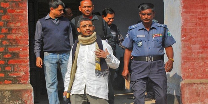 চিকিৎসা নিতে ওসমানী হাসপাতালে সাবেক স্বরাষ্ট্রমন্ত্রী বাবর॥