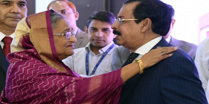 নাতি আয়ানকে হারানোর বেদনায় বিমানবন্দরেই কাঁদলেন প্রধানমন্ত্রী॥