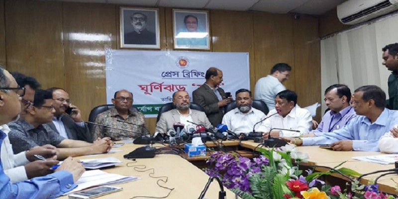 ‘ফণীর’ বিপদ কেটে গেছে, আশ্রয়কেন্দ্র ছাড়ার নির্দেশ