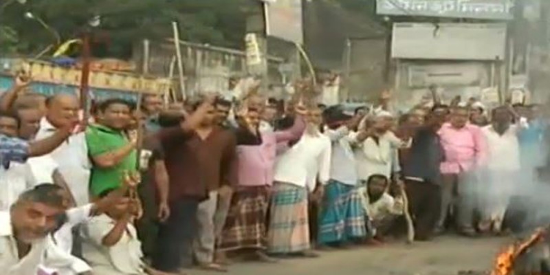 আবারও রাস্তায় খুলনার রাষ্ট্রায়ত্ত পাটকল শ্রমিকরা ॥ ৯টি মিলে উৎপাদন বন্ধ