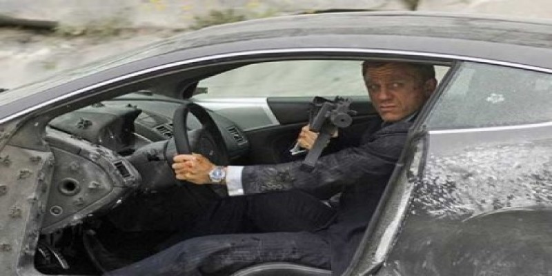 হলিউড সুপারষ্টার ক্রেইগ আহত হওয়ায় 'জেমস বন্ড' ছবির শুটিং বাতিল॥