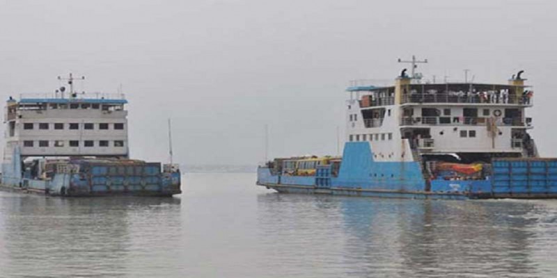 ঝড়ো আবহাওয়ার কারনে পাটুরিয়া-দৌলতদিয়া রুটে লঞ্চ-ফেরি বন্ধ
