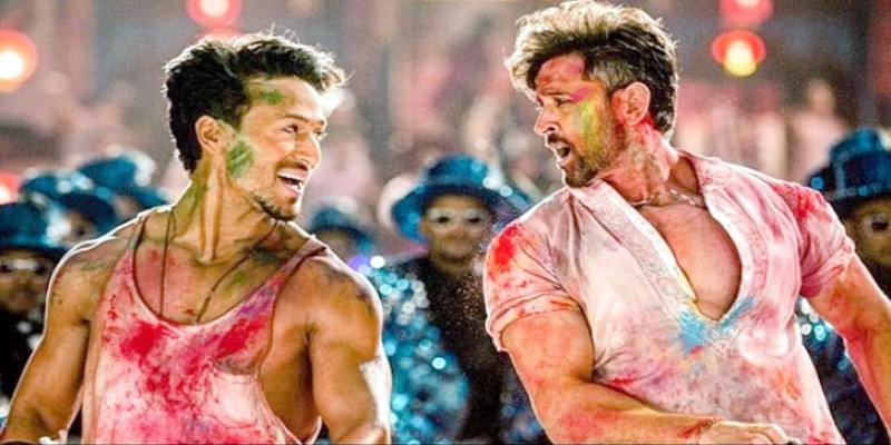 ঋত্বিক-টাইগারের ‘ওয়ার’ সিনেমার নতুন গানের অনন্য রেকর্ড॥