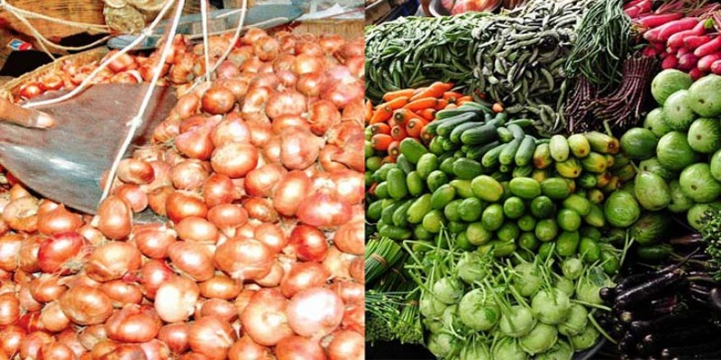 রাজধানীর বাজারে ফের বেড়েছে পেঁয়াজের দর॥কমেছে ইলিশ-সবজির