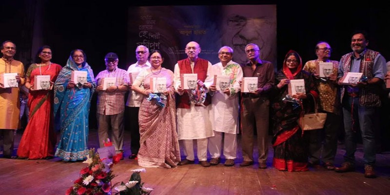 মঞ্চেই আমি মরতে চাই ॥ অভিনেতা আবুল হায়াত