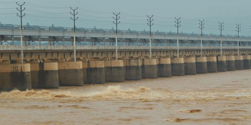 ফারাক্কা বাঁধের ১০৯ টি লকগেট একসাথে খুলে দিল ভারত।। মুর্শিদাবাদ ও রাজশাহীতে প্লাবনের আশঙ্কা