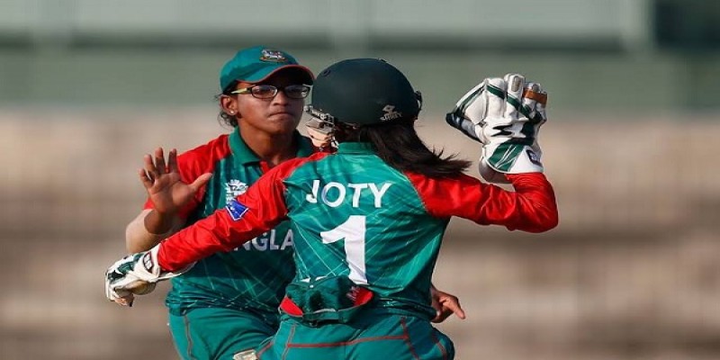 বিগ ব্যাশে ডাক পেলেন বাংলাদেশী রুমানা ও জ্যোতি !!