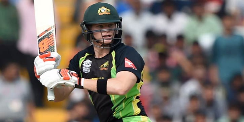 সাড়ে তিন বছর পর অজি টি-টোয়েন্টি দলে স্মিথ॥