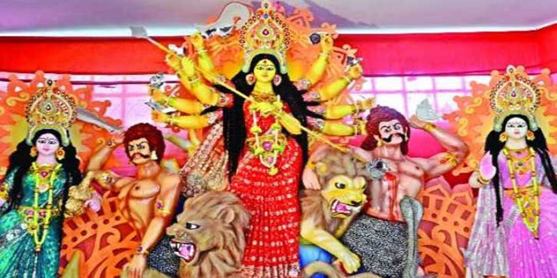 বিজয়া দশমী আজ ।। মণ্ডপে মণ্ডপে বাজছে বিদায়ের ঘণ্টা