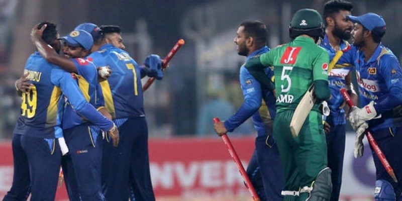 ক্রিকেট ।। টি-২০ তে শ্রীলঙ্কার কাছে হোয়াইটওয়াশ পাকিস্তান