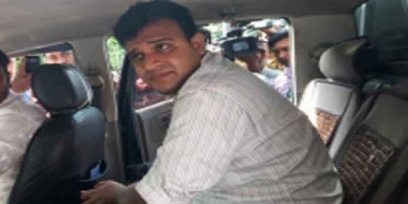 বুয়েট ক্যাম্পাস থেকে সন্দেহভাজন যুবক আটক ।।