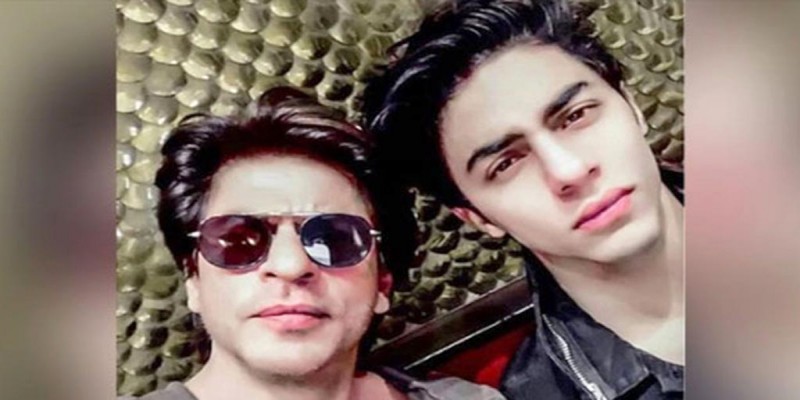 আমার ছেলে অভিনেতা নয়, লেখক হবে ।। শাহরুখ খান