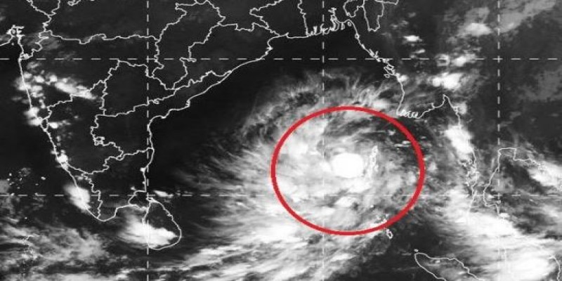 ঘূর্নিঝড় বুলবুলের কি-প্রভাব॥টেকনাফ-সেন্টমার্টিন নৌপথে পর্যটকবাহী জাহাজ চলাচল বন্ধ