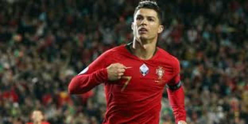 ক্রিশ্চিয়ানো রোনালদোর হ্যাটট্রিকে পর্তুগালের গোল উৎসব ।।