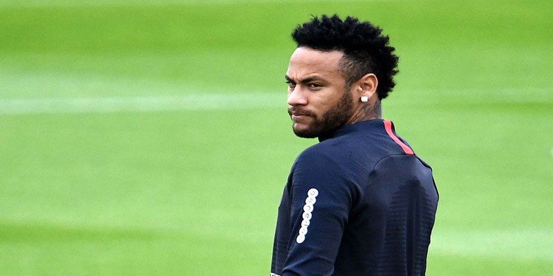 নিজ পকেটের টাকায় বার্সায় ফিরতে হবে নেইমারকে॥