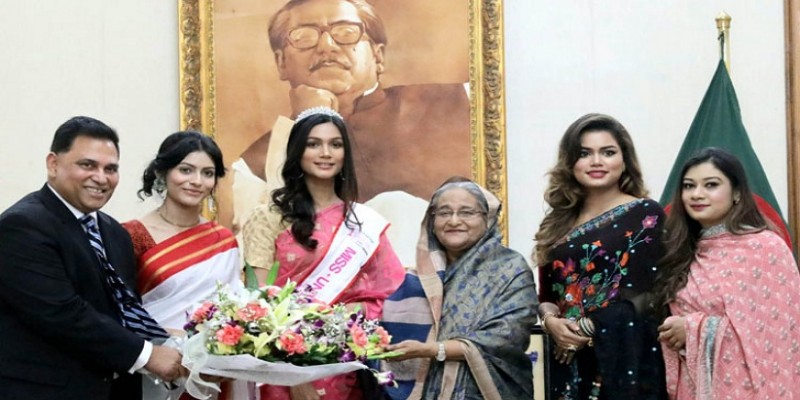 গণভবনে প্রধানমন্ত্রীর সঙ্গে ‘মিস ইউনিভার্স বাংলাদেশ’॥