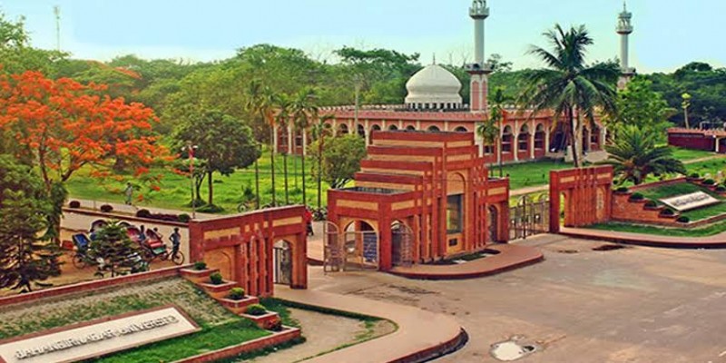 জাহাঙ্গীরনগর বিশ্ববিদ্যালয় ক্যাম্পাস সচল করাসহ তিন দফা দাবিতে আন্দোলনকারীদের বিক্ষোভ॥