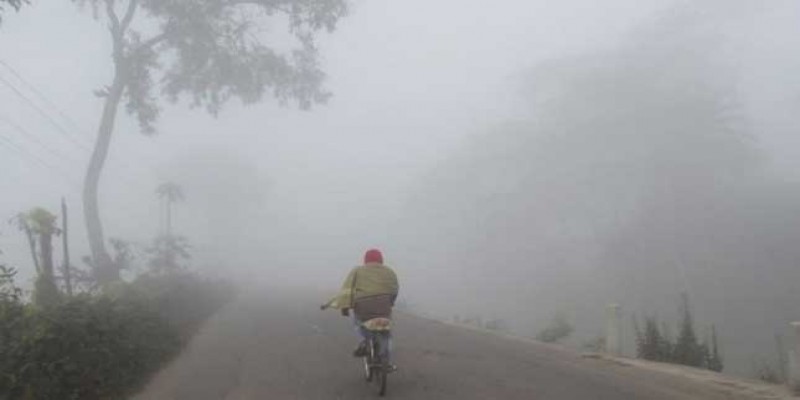হঠাৎ বৃষ্টির আশঙ্কা॥বাড়বে শীতের তীব্রতা