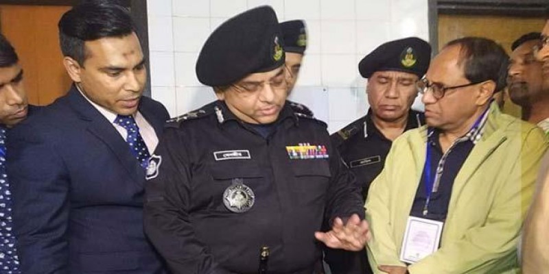সাংবাদিকের ওপর হামলাকারীর ফুটেজ দেখে ব্যবস্থা নেয়া হবে॥র‍্যাব ডিজি