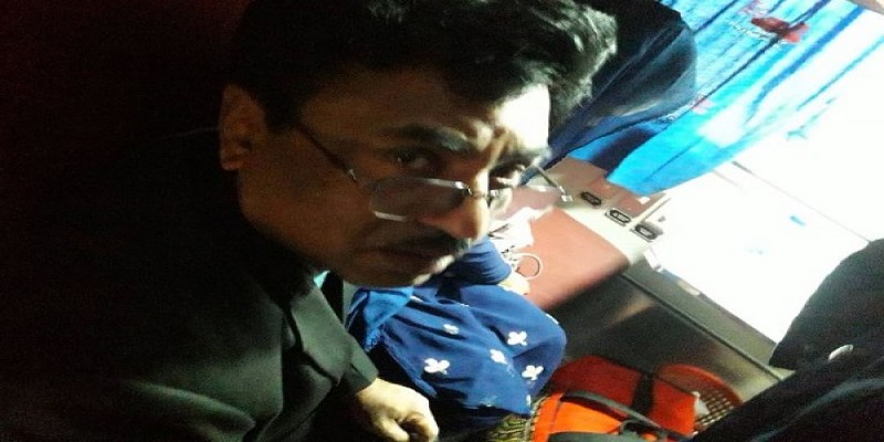 জামালপুরে ট্রেনে ছাত্রীর সঙ্গে আপত্তিকর অবস্থায় অধ্যক্ষ আটক॥