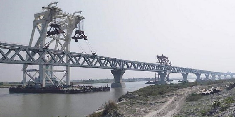 পদ্মাসেতুর ২৪তম স্প্যানের মাধ্যমে দৃশ্যমান হল ৩৬০০ মিটার॥