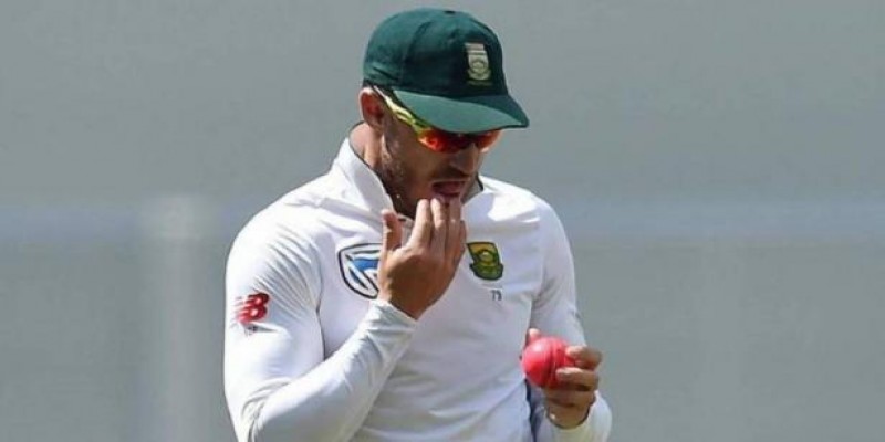 ক্রিকেট বলে লালা কিংবা ঘাম ব্যবহারে কঠোর হচ্ছে অস্ট্রেলিয়া॥