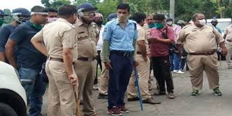 স্বাস্থ্য বিধি মানাতে আরো কড়াকড়ি করছে পশ্চিমবঙ্গের পুলিশ॥