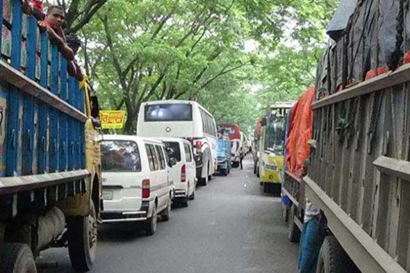 ঢাকা-টাঙ্গাইল মহাসড়কে ২০ কিলোমিটার যানজট।।   
