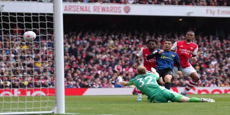 প্রিমিয়ার লিগে রোনালদোর গোলের সেঞ্চুরি।।