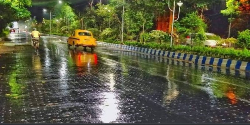 কলকাতায় কালবৈশাখী।। শহরজুড়ে স্বস্তির বৃষ্টি