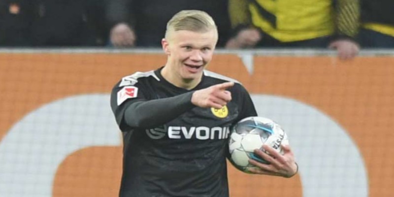 সতীর্থদের ১৩ লক্ষ টাকার রোলাক্স ঘড়ি দিলেন হলান্ড।।