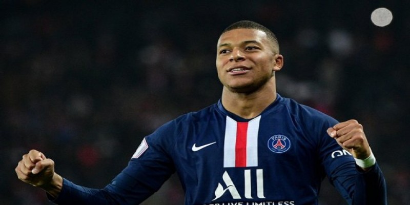 এমবাপ্পেকে নিয়ে পিএসজির বিরুদ্ধে লা লিগার নালিশ!