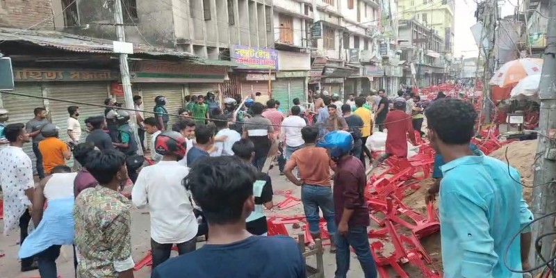 খুলনায় সংঘর্ষ।।বিএনপির ৮শ’ নেতাকর্মীর নামে মামলা