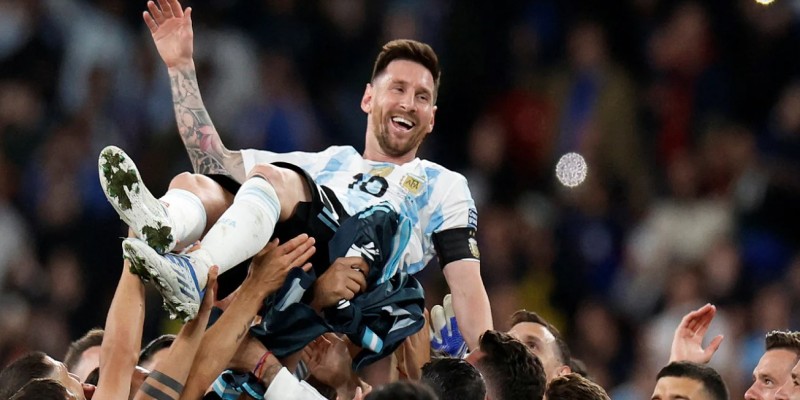 মেসির জন্য সিংহের মতো লড়ব।।মার্তিনেজ