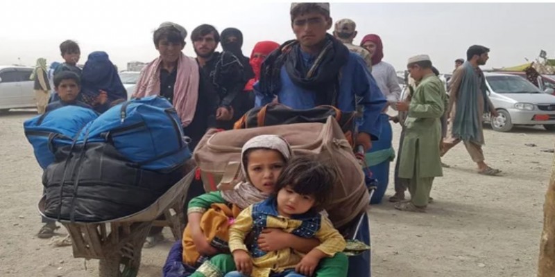 খাদ্য-আশ্রয় সংকটে বেঁচে যাওয়া আফগানিরা।।কলেরা ছড়ানোর শঙ্কা 