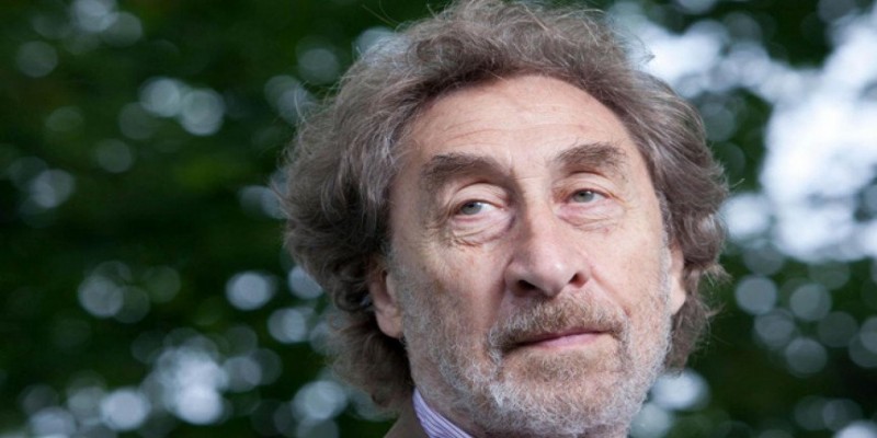 আগামী ২০ বছরের মধ্যে শিশুদের মূর্খ বানাবে সামাজিক যোগাযোগ মাধ্যম॥বুকারজয়ী ব্রিটিশ লেখক