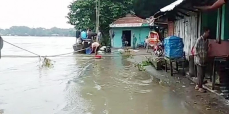 সুনামগঞ্জে বৃষ্টিপাত কম হওয়ায় নামছে সুরমার পানি।।