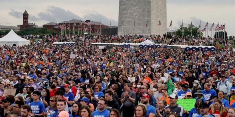 নিউইয়র্কের জনসমাগমস্থলে বন্দুক নিষিদ্ধ।।