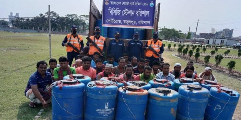 বরিশালে ৬ লাখ পোনাসহ ট্রাকচালক আটক।।