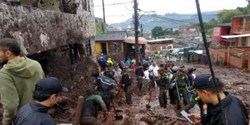 কলম্বিয়ায় ভূমিধ্বস।। স্কুলে ৩ শিক্ষার্থী নিহত