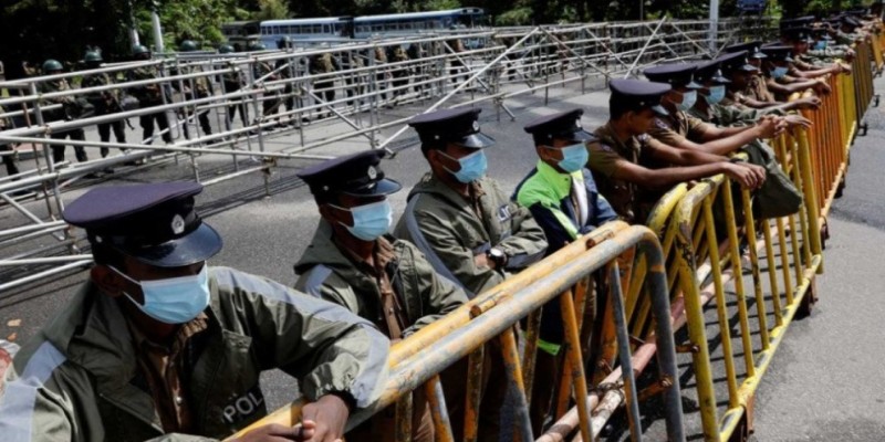 প্রেসিডেন্ট নির্বাচনের আগে শ্রীলঙ্কায় জরুরি অবস্থা জারি।।