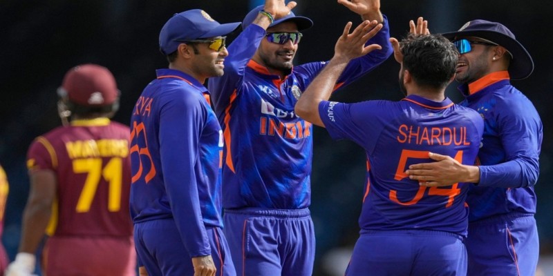 ৩ রানে জিতল ভারত।।