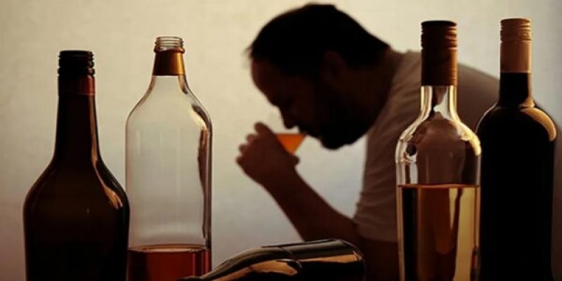 ভারতের গুজরাটে বিষাক্ত মদ পান করে ৪২ জনের মৃত্যু॥ অসুস্থ শতাধিক