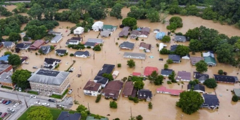 যুক্তরাষ্ট্রের কেনটাকিতে ভয়াবহ বন্যায় নিহত ১৯।।
