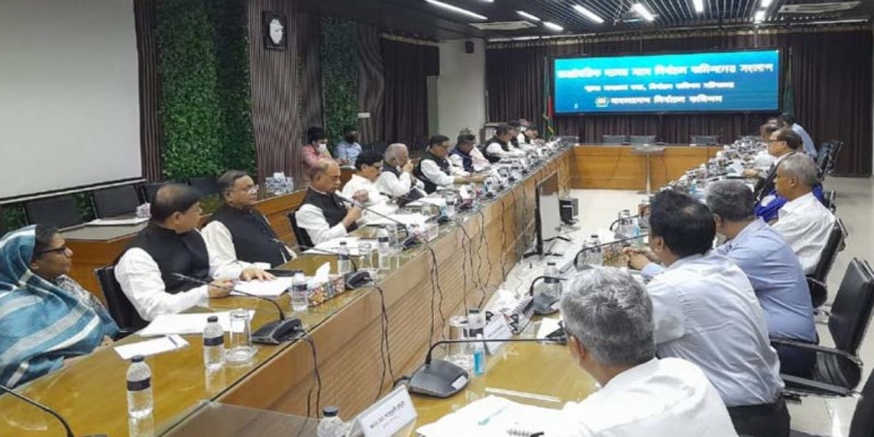 ২০১৪ ও ১৮ সালের ভোট নিয়ে অতিমাত্রায় বিতর্ক আছে।।সিইসি