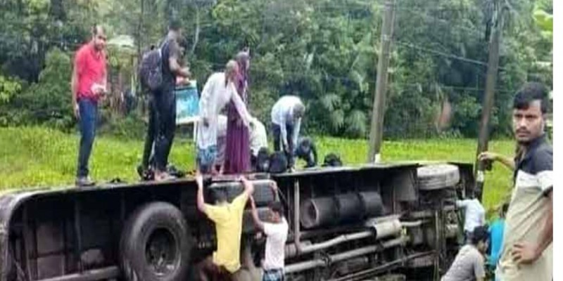 জয়পুরহাটে ট্রাকচাপায় বাইকার নিহত ।।