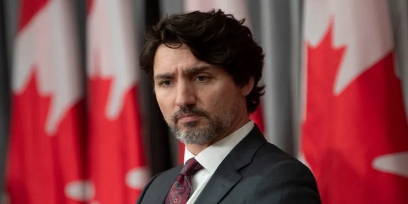 হাতে বহনযোগ্য অস্ত্র আমদানিতে নিষেধাজ্ঞা কানাডার।।